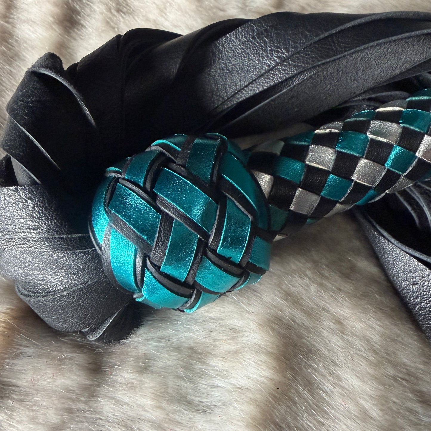 Slipstream | Black Velvet Cowhide Flogger